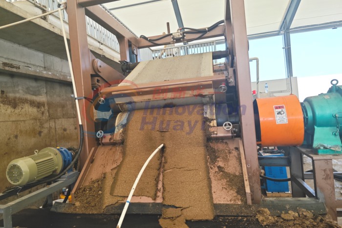 云南牛糞高壓帶式壓濾機(jī)脫水項(xiàng)目