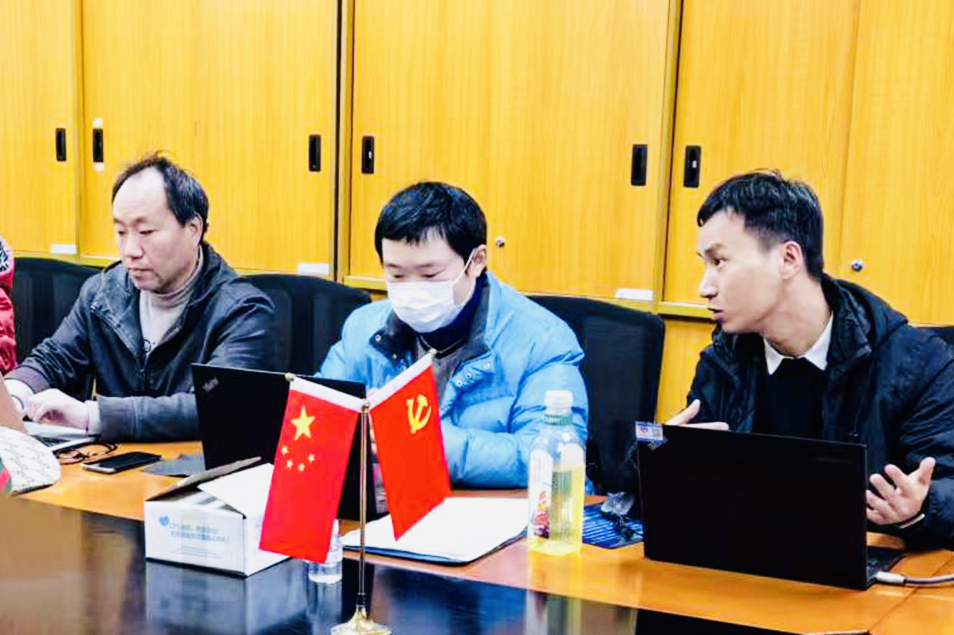 1703665925153335.jpg 5682300483407919410.jpg